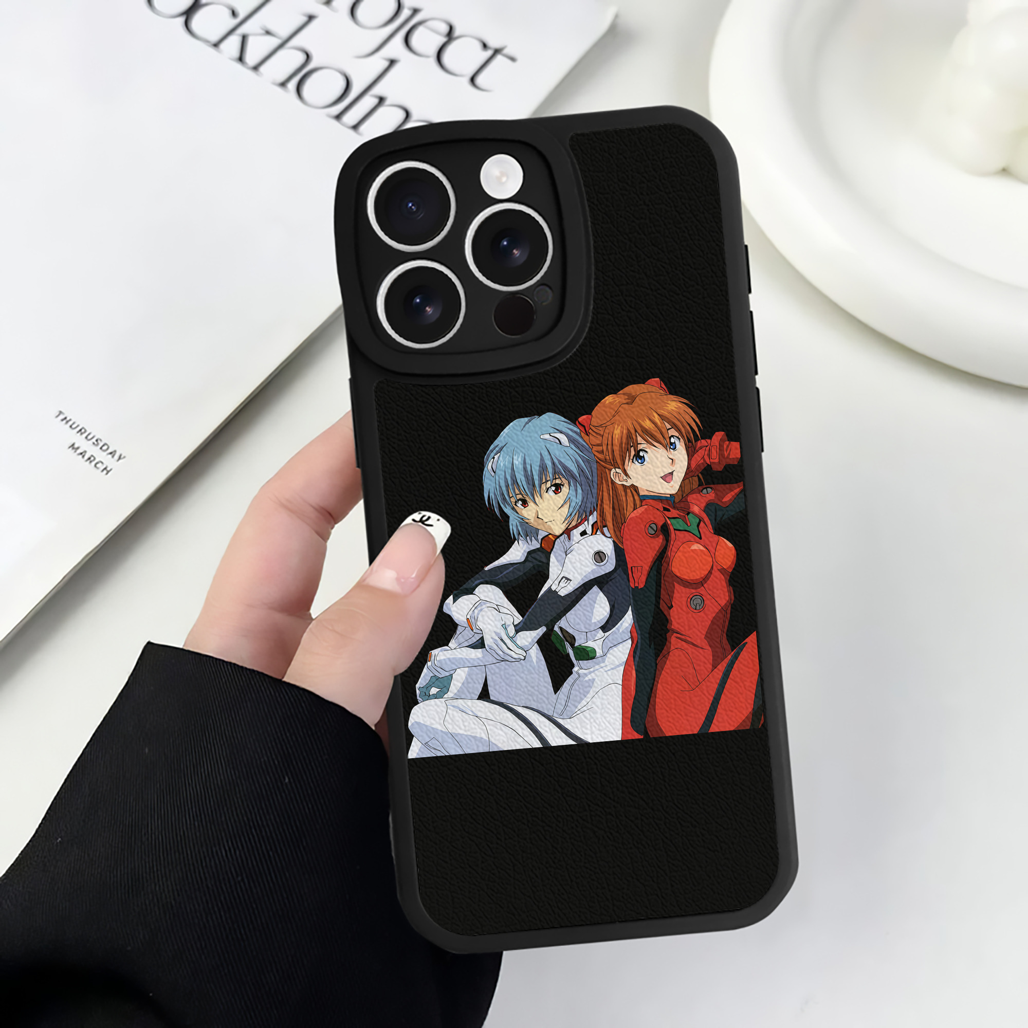 （画像用） EVA 新世紀エヴァンゲリオン 【iPhone 16シリーズ対応】シリコンスマホケース（レザー調） 材質：シリコン
